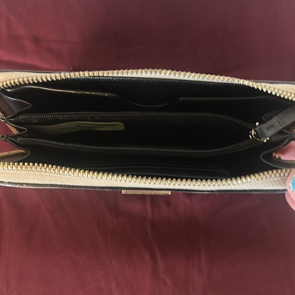 kate spade wallet wristlet - Picture 8 of 9